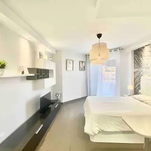 https://nice-studio.tenerifehoteles.net